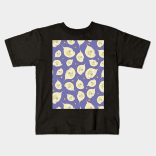 Delicate Flower Pattern Very Peri Background Kids T-Shirt